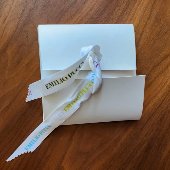 🎈 [Emilio Pucci] SILK Printed Scarf Foulards ITALY Pink Green Black White NEW - Picture 3 of 10